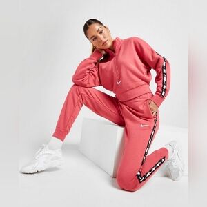 Nike Essential Fleece Tracksuit Set  In dusty Pink Size XS
